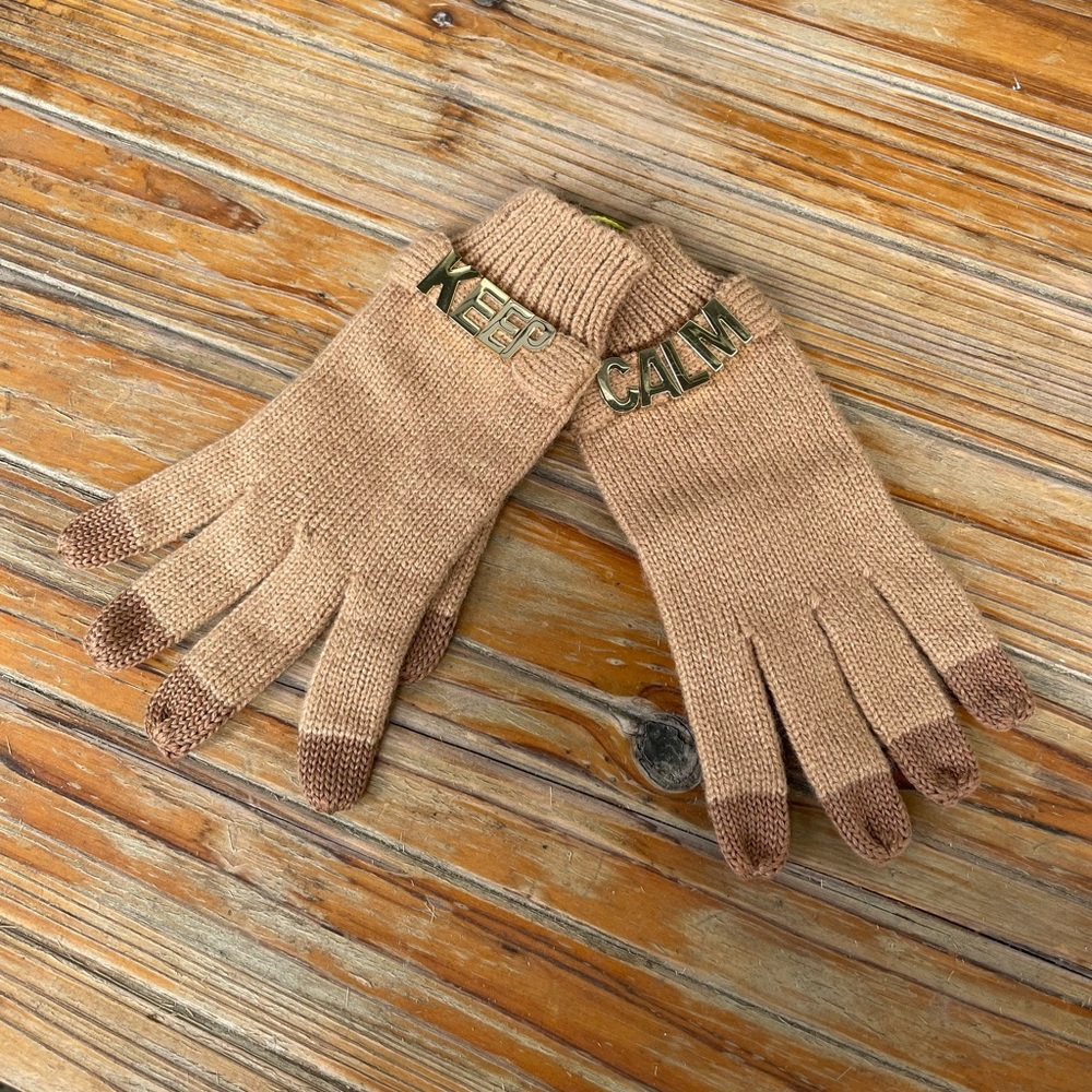 Keep Calm BCBG Texting Gloves Brown Knit Gold Logo Womens One Size